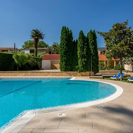 Luxury Vesna Holiday home