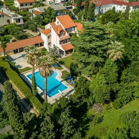 Holiday home Luxury Vesna Kastela